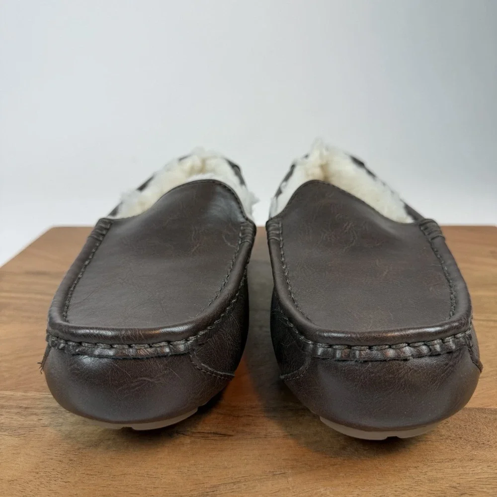 New Mens Koolaburra By Ugg Tipton Smooth Brown‎ Faux Fur Lined Slippers Size 8 M